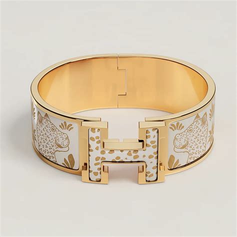 les leopards hermes bracelet|HERMES Enamel Printed Narrow Leopards Clic Clac H Bracelet .